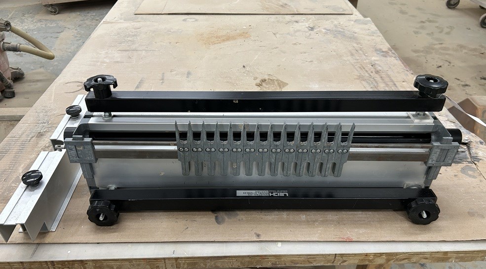 Leigh "D1258-24" Dovetail Jig - North York, ON