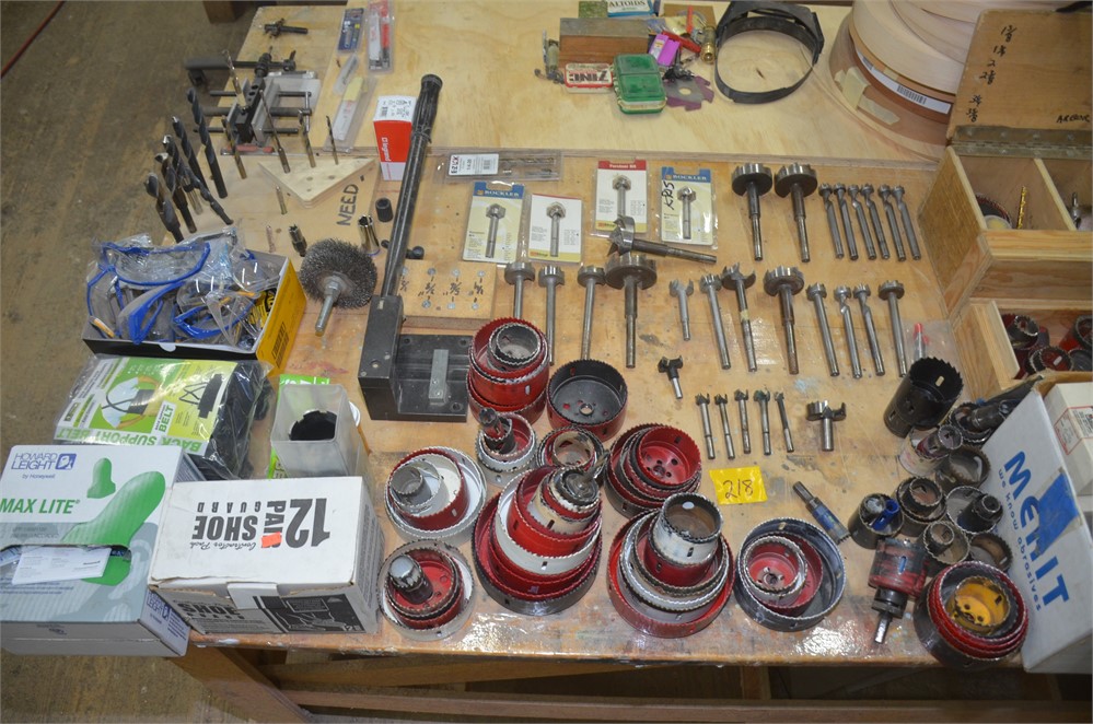 Lot of misc drill bits & hole saws
