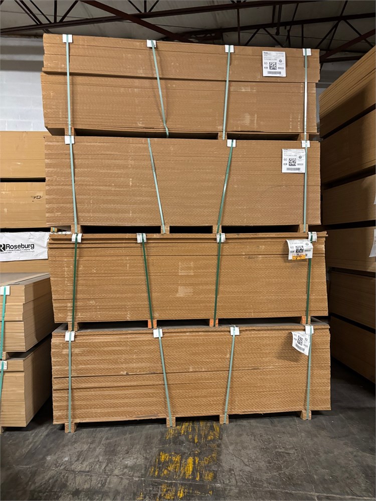 MDF Sheet Goods 1/2" x 61" x 97" (8) Bunks