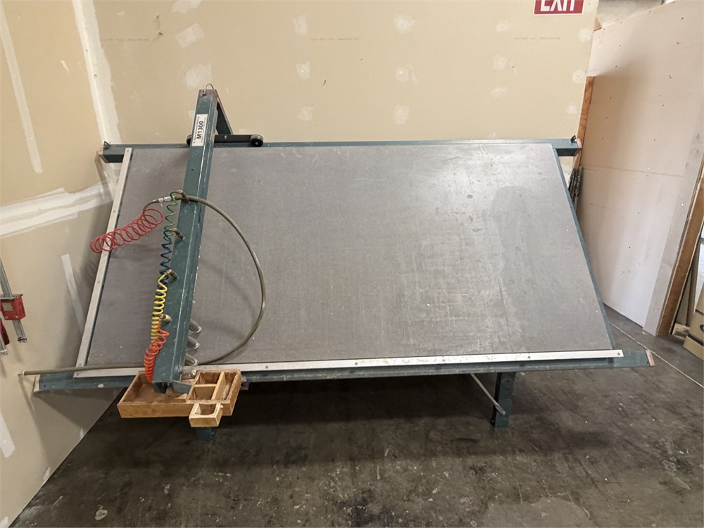Marcon "M1300" Face Frame Table