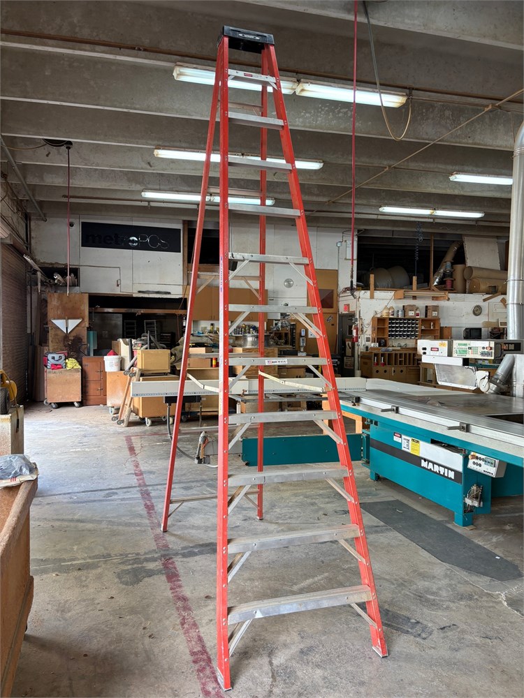 Werner 12' Step Ladder as pictured