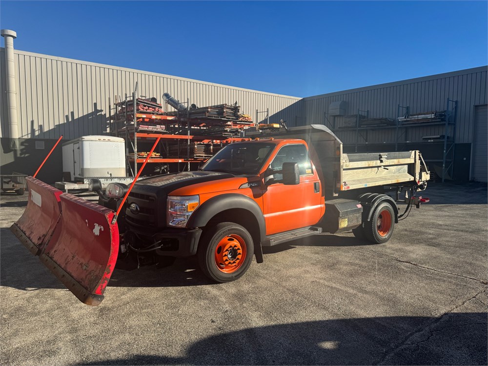 Ford "F-450" Plow Truck (2011)