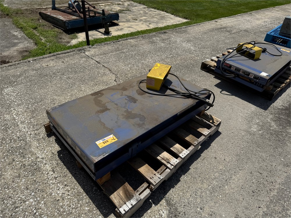 Electro-Hydraulic Lift Table