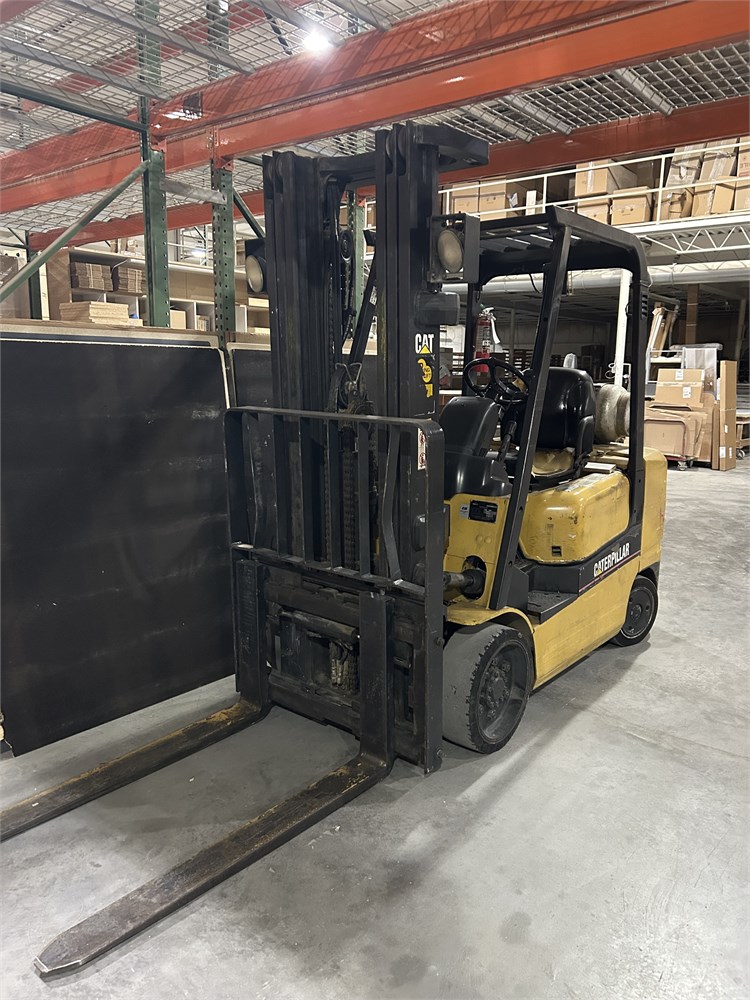 Caterpillar "GC30K" 5,000 Pound Forklift