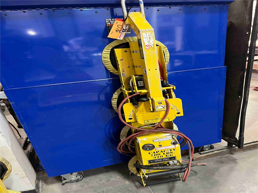 Wood's powr-Grip "PC1104DC" Vacuum Lift