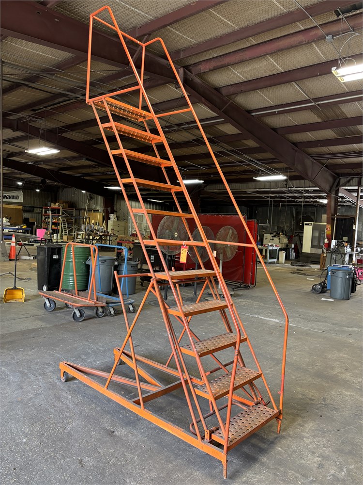 Rolling Step Ladder
