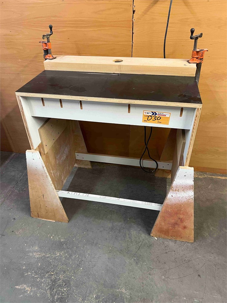 Router Table With Porter Cable Router