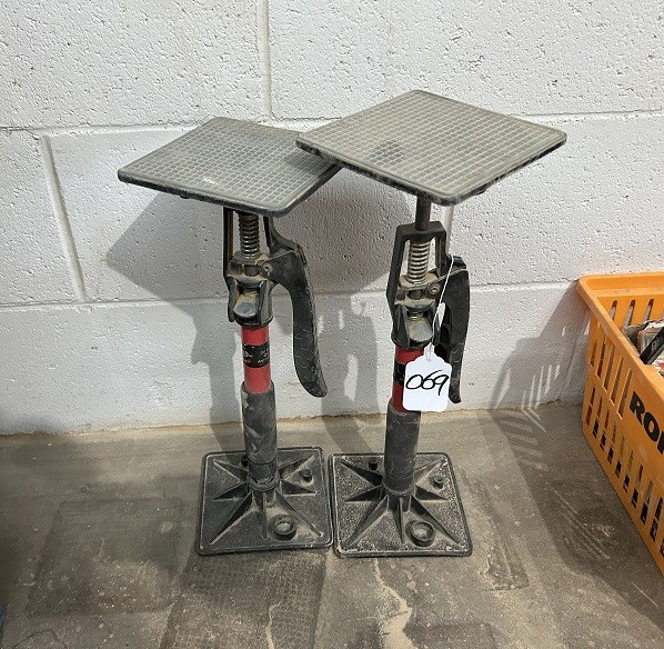 (2) Adjustable Level/Supports - Lot of 2  -  Collingwood, ON