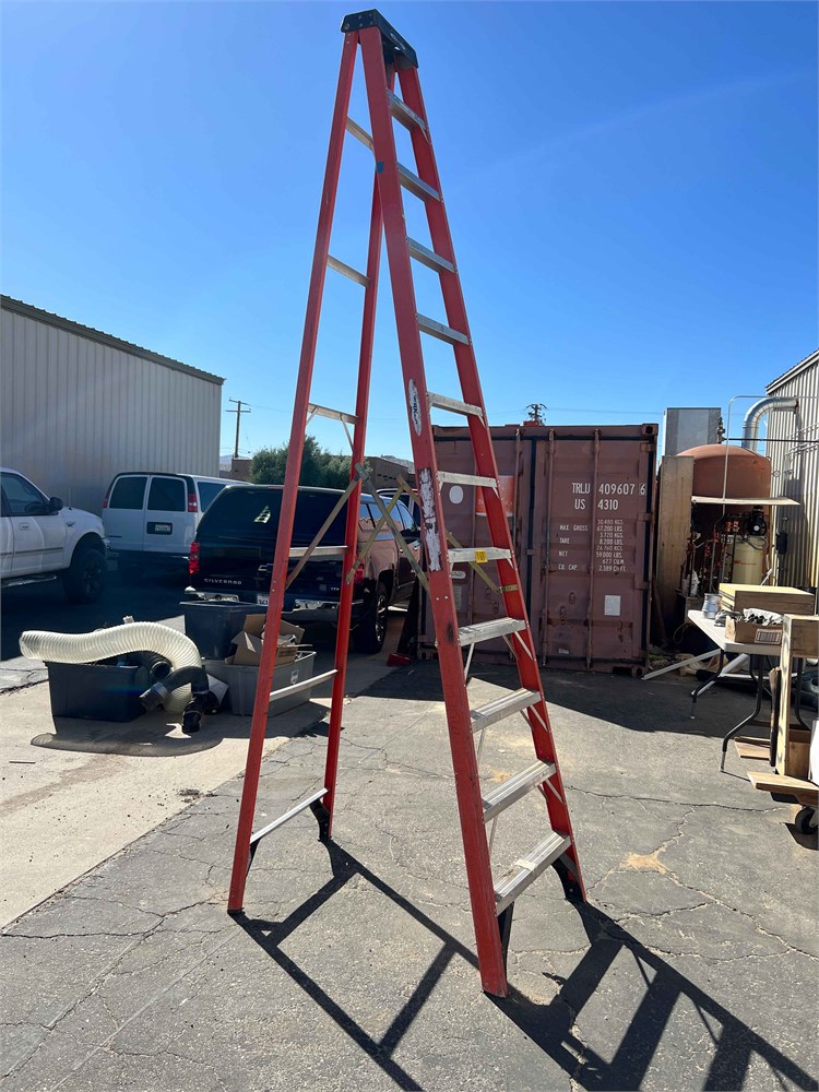 Werner 12' step ladder