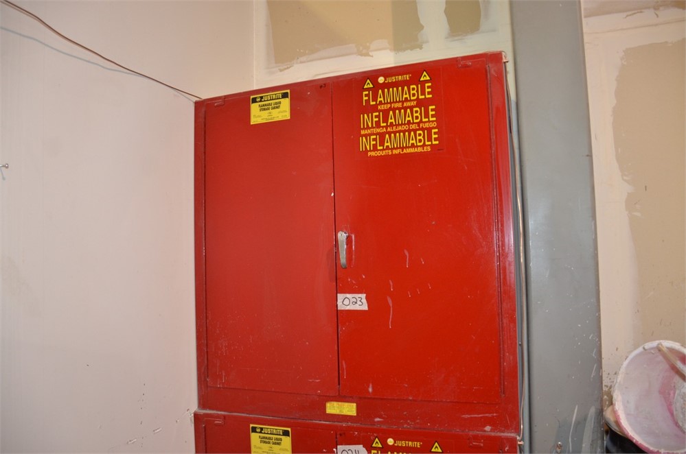 Justrite "25402" Flammable Storage Cabinet