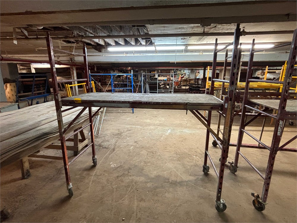 Rolling Scaffold Platform
