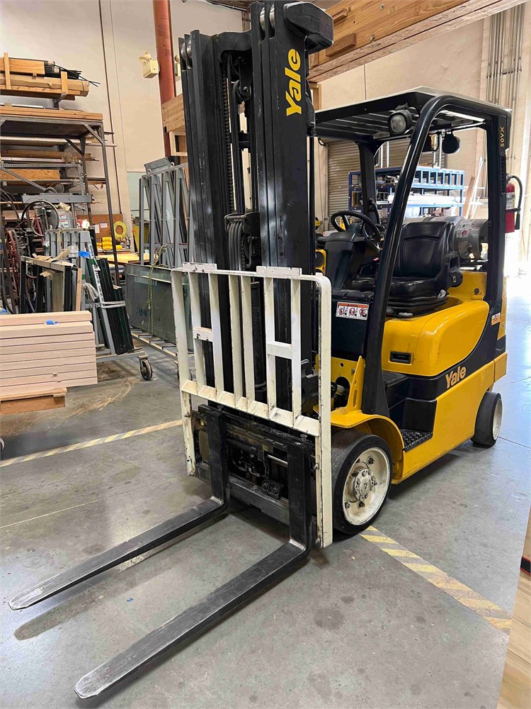 Yale "GLC050VXNDAE094" Forklift 3,700 Lbs. Cap