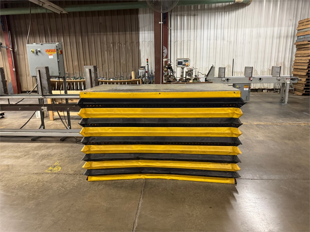 Scissor Lift Table