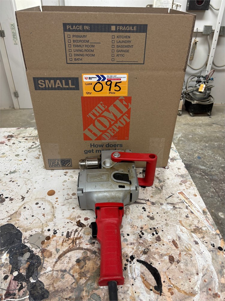 Milwaukee "1675-1" Hole Hawg (1/2") Drill as pictured
