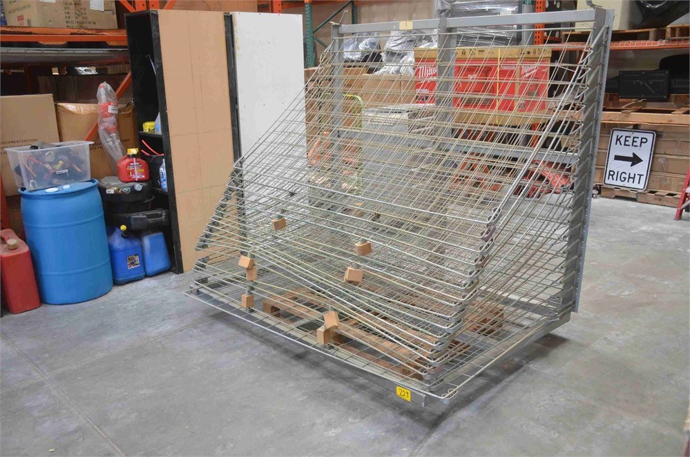 Drying rack with (20) 36"x72" spring lift platens and portable