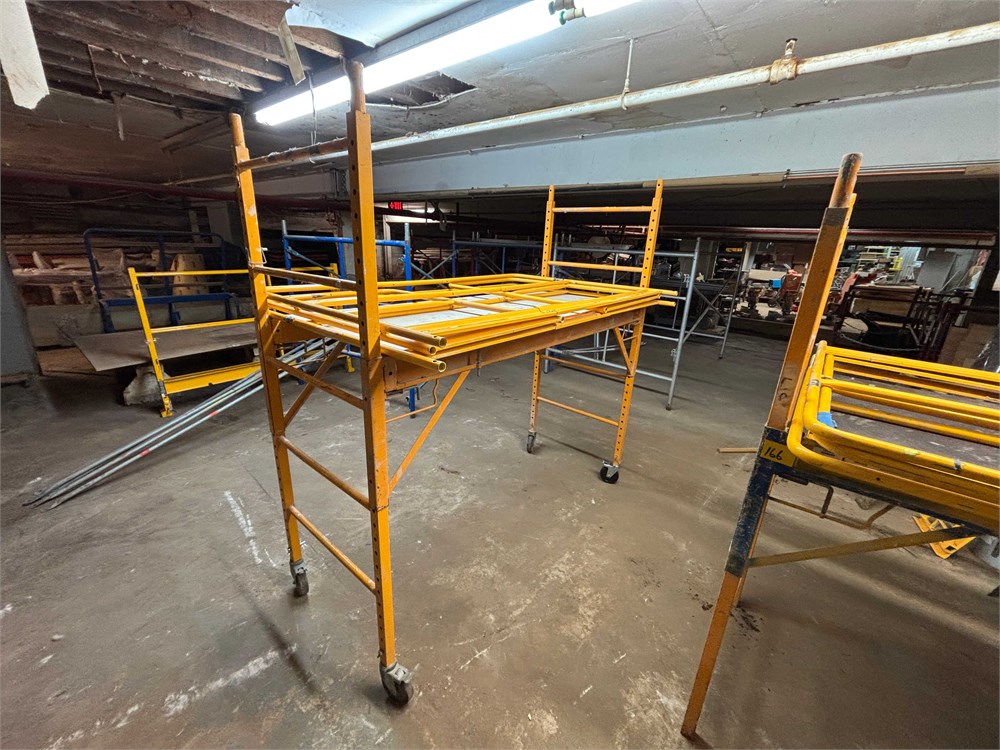 Metaltech Rolling Scaffold Unit