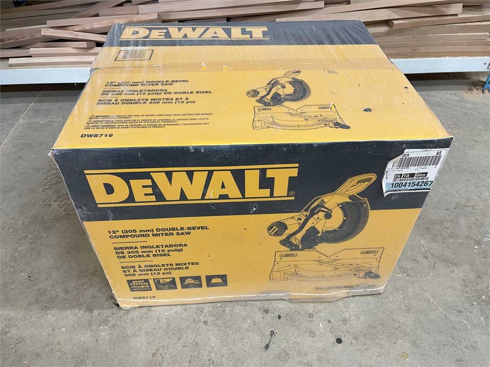 DeWalt "DWS-716" Compound Miter Saw (new in box)