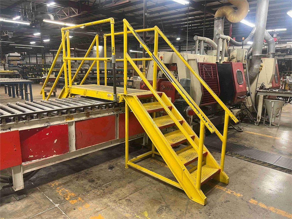 Crossover Stairs