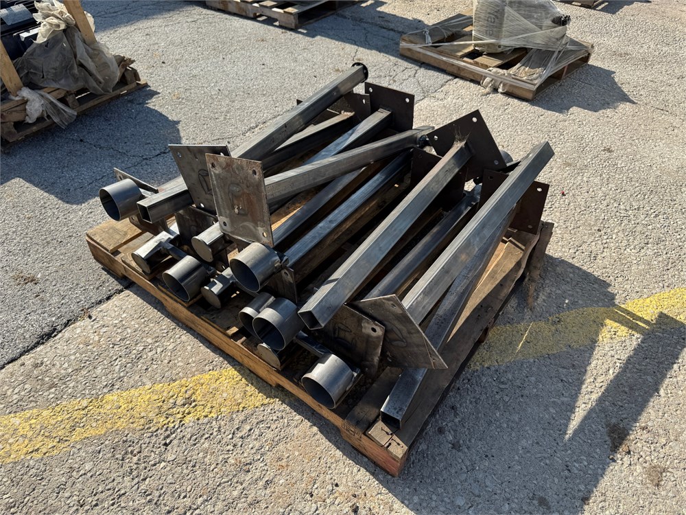 Lot of stands as pictured