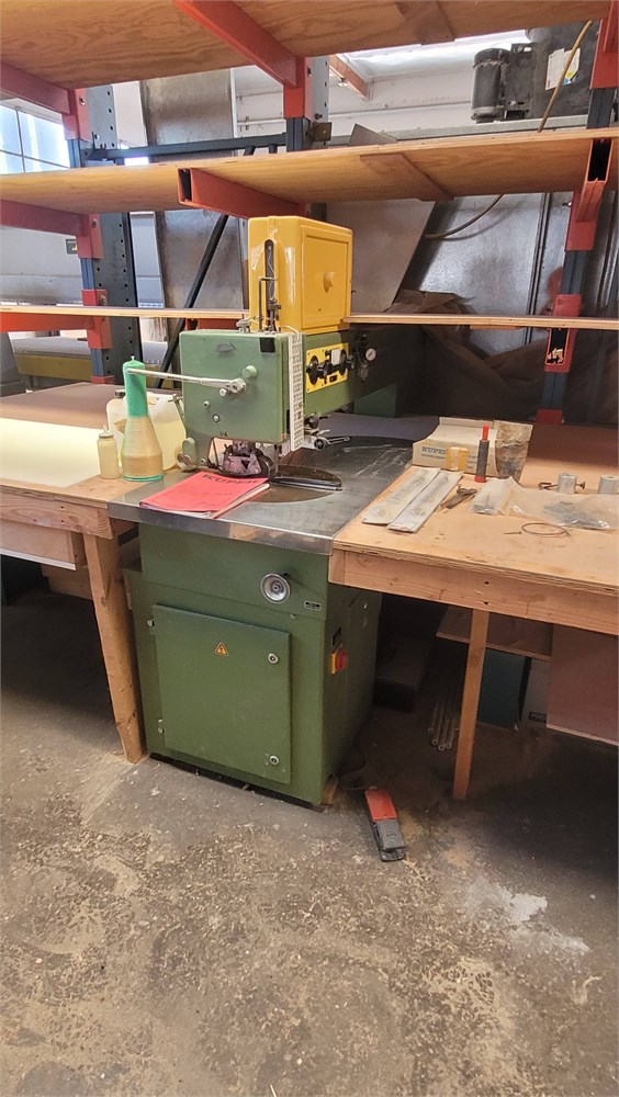 Kuper Veneer Stitcher