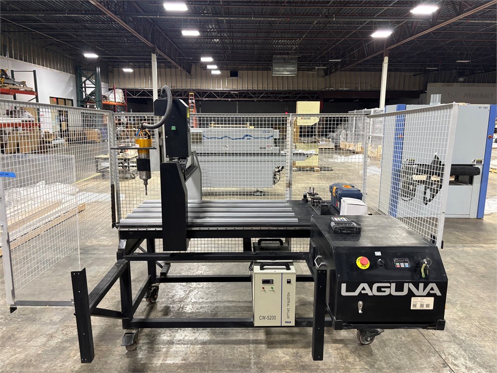 Laguna "MCNCIQPRO" CNC Router
