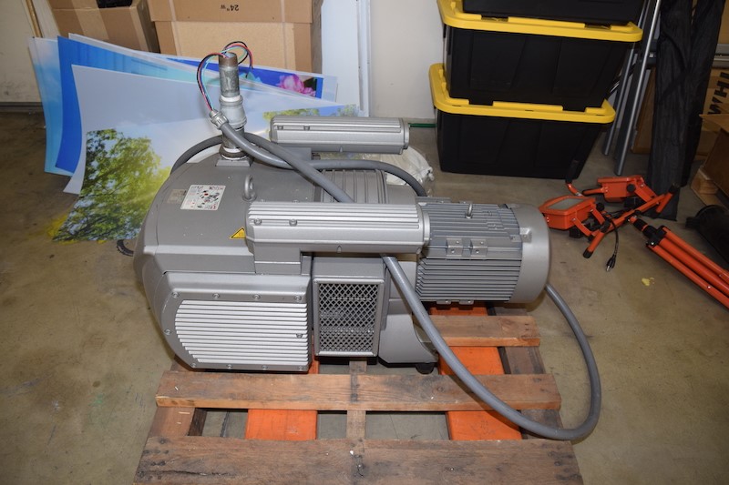 Becker "VTLF 2.250/0-79" 10HP Rotary Vane Vacuum Pump