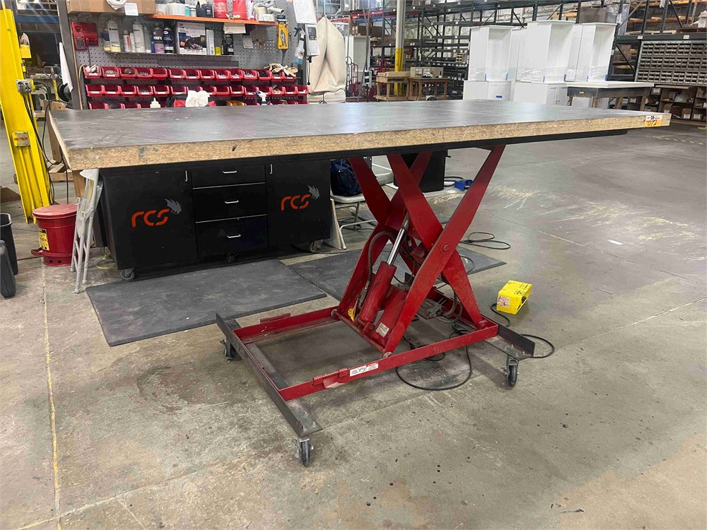 Southworth "LL1.5-35" Scissor Lift Table