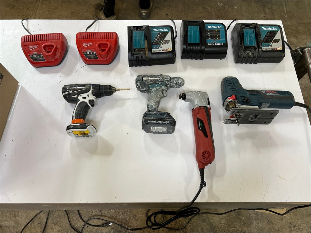 Lot of Power Tools - as pictured - QTY (9) Items