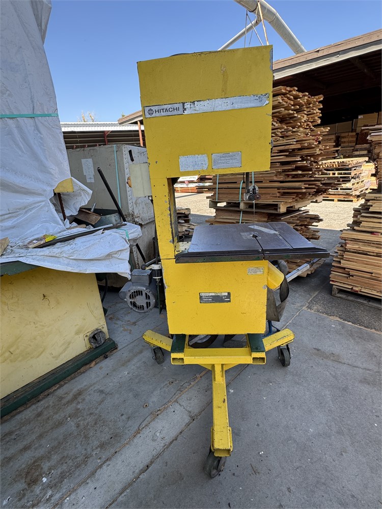 Hitachi "CB75F" Band Saw