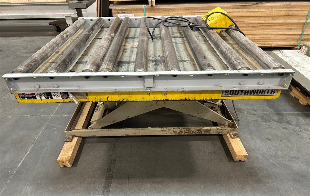 Southworth Lift Table