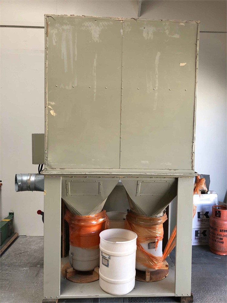 DCE "Unimaster" Dust Collector