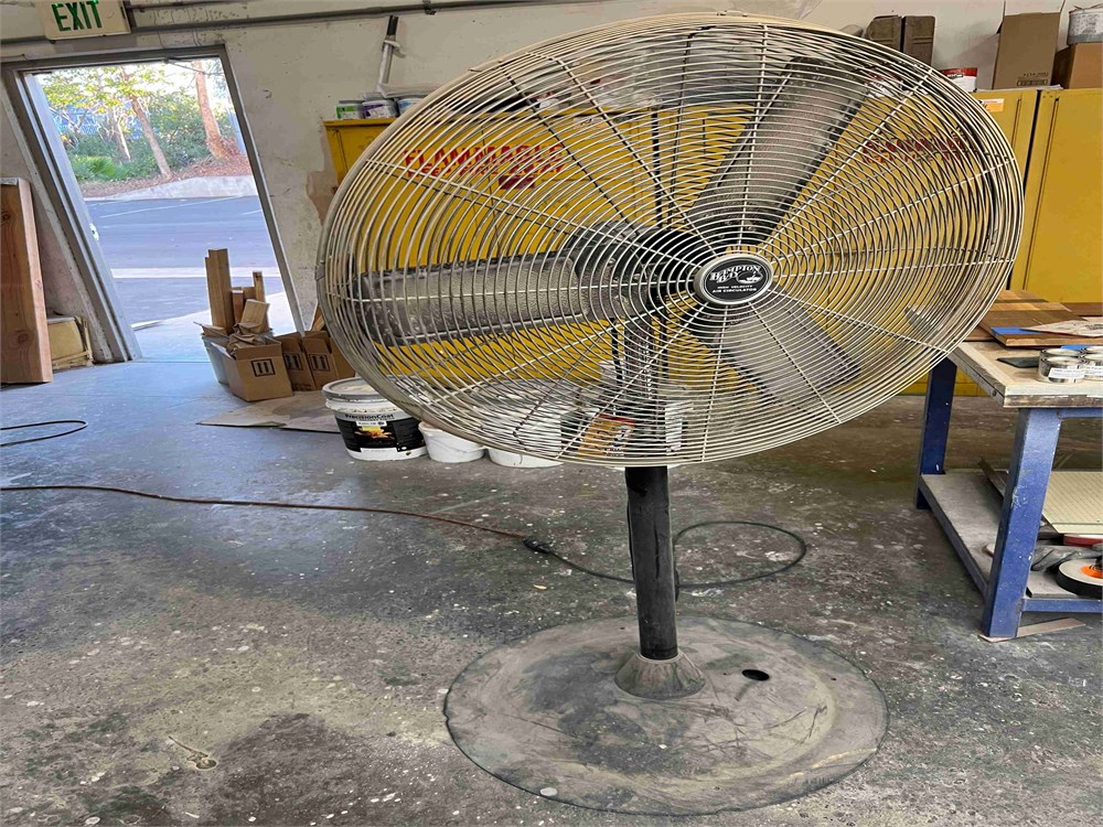 Hampton Bay "SVFP30" 30" Shop Fan
