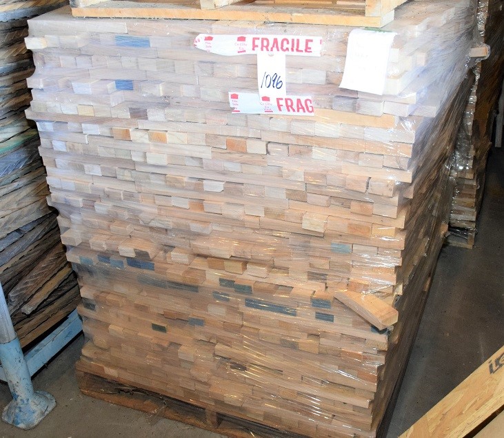LOT# 1096  MAPLE STRIPS * ONE SKID