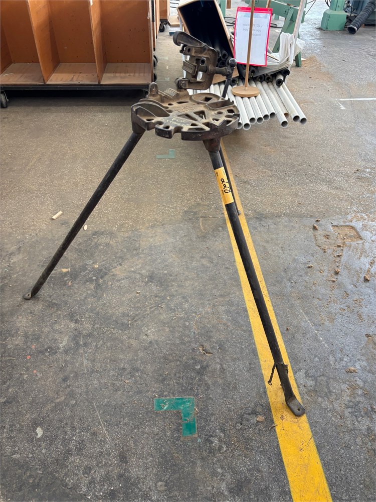 RIDGID Pipe Stand as pictured