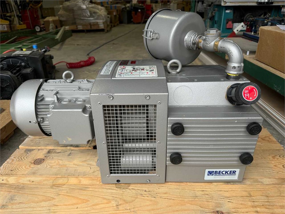 Becker "Picchio 2200" Vacuum Pump