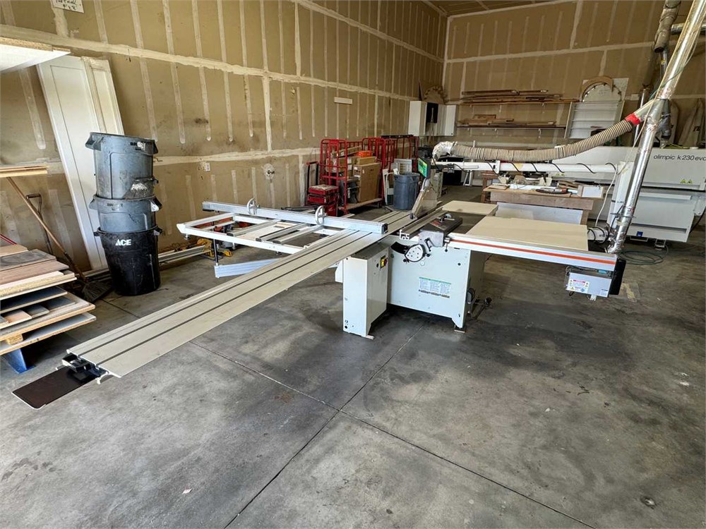 SCM "Nova SI-400" Sliding Table Saw with TigerFence