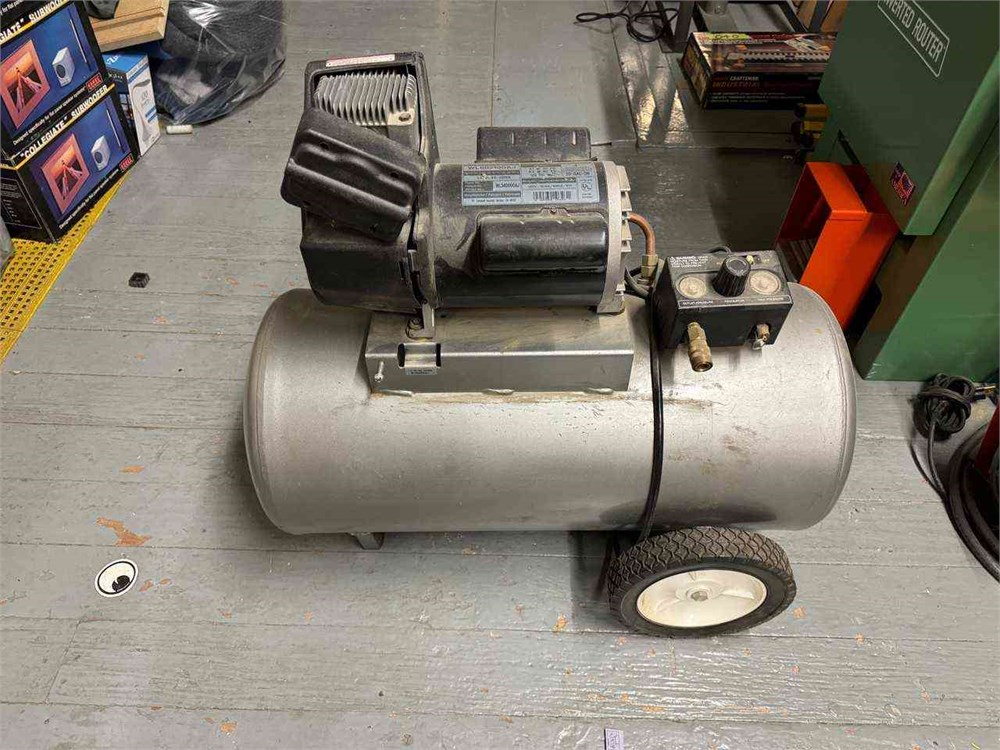 Campbell Hausfeld air compressor