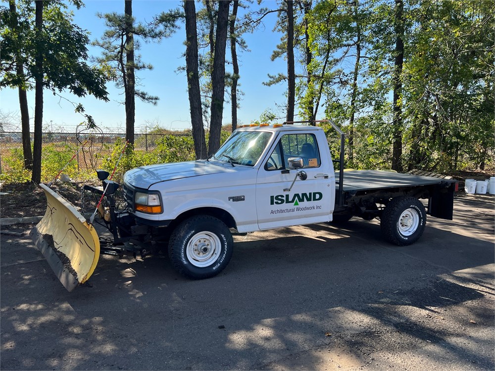 Ford "F250" Plow Truck - Flatbed