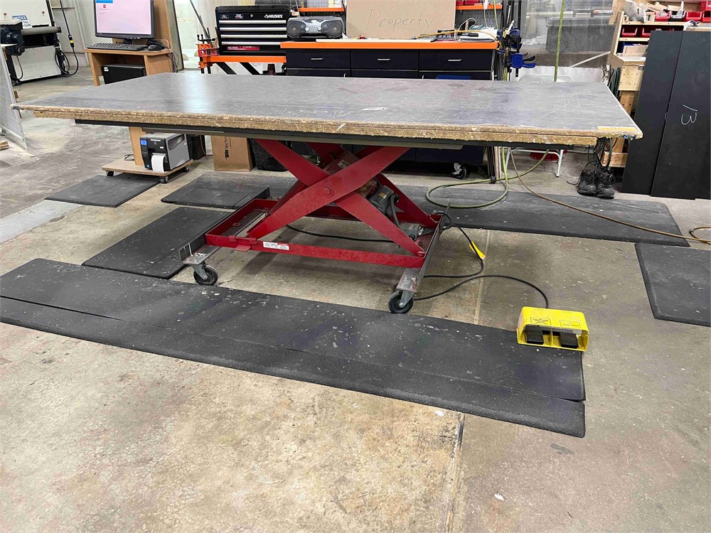 Southworth "LL1.5-35" Scissor Lift Table