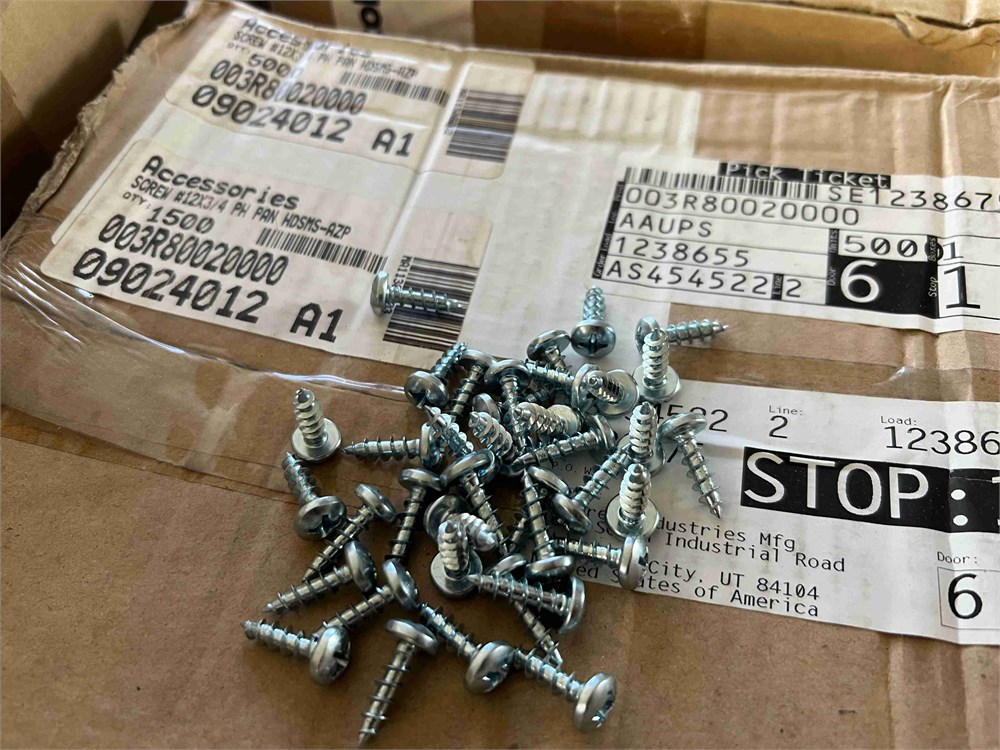 Pan Head Screws