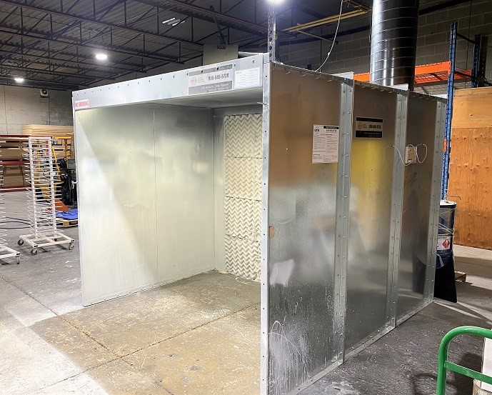 GFS "IFPG" Spray Booth yr 2018  - 8' x 9' x 7'H 230V, 3ph Complete