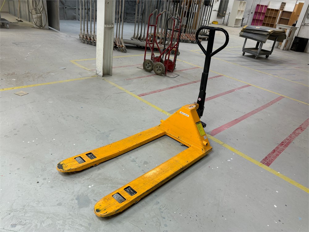 Uline "H-7574" Pallet Jack