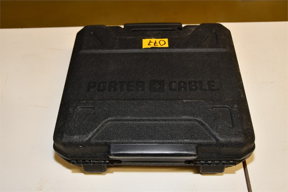 Porter Cable "BN 200C" Brad Nailer 2" 18 gauge