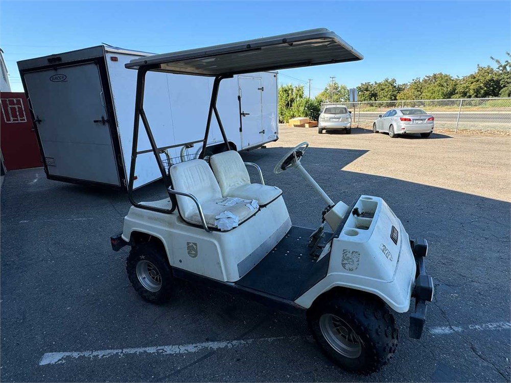 Yamaha Gas Powered Golf Cart