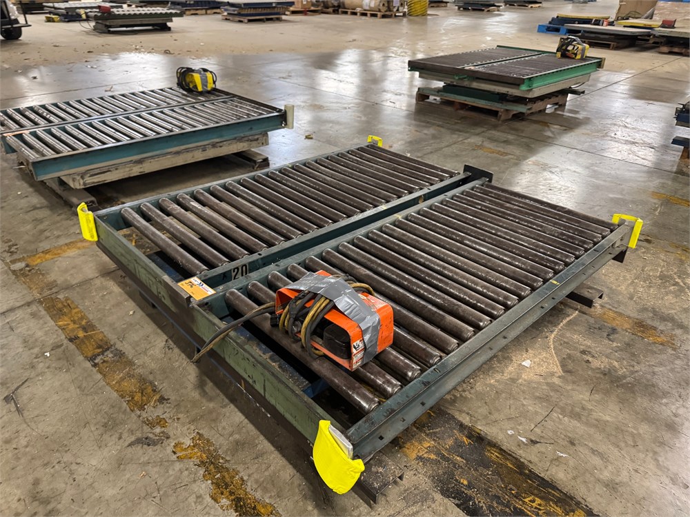 Lift Table with Conveyor