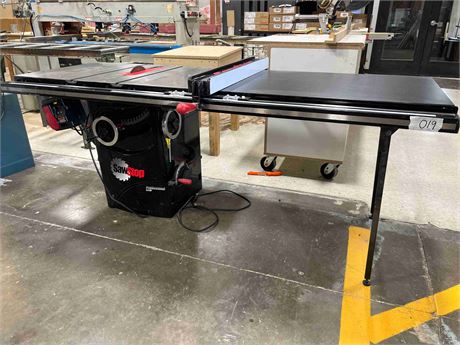 Lot - Saw Stop 