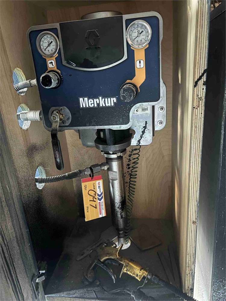 Graco "G15W05"  Pump & Spray Gun