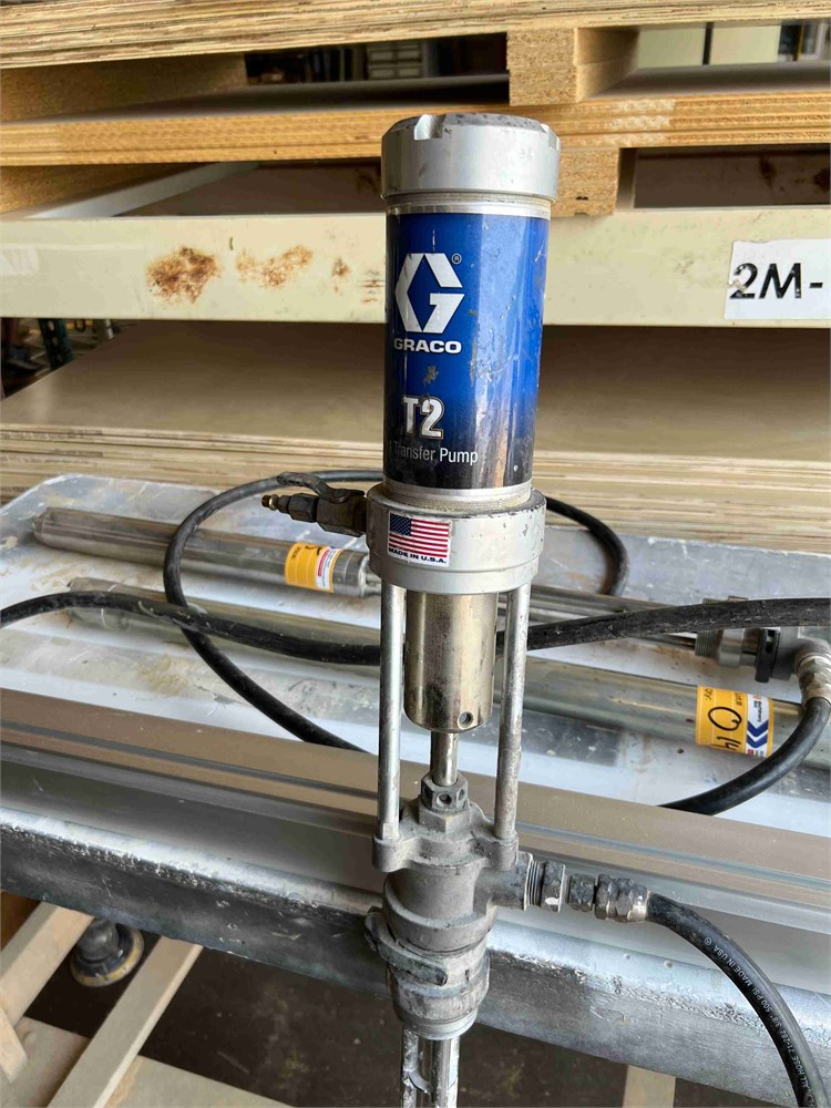 Graco "T2" Air-Operated  5 GPM Piston Transfer Pump