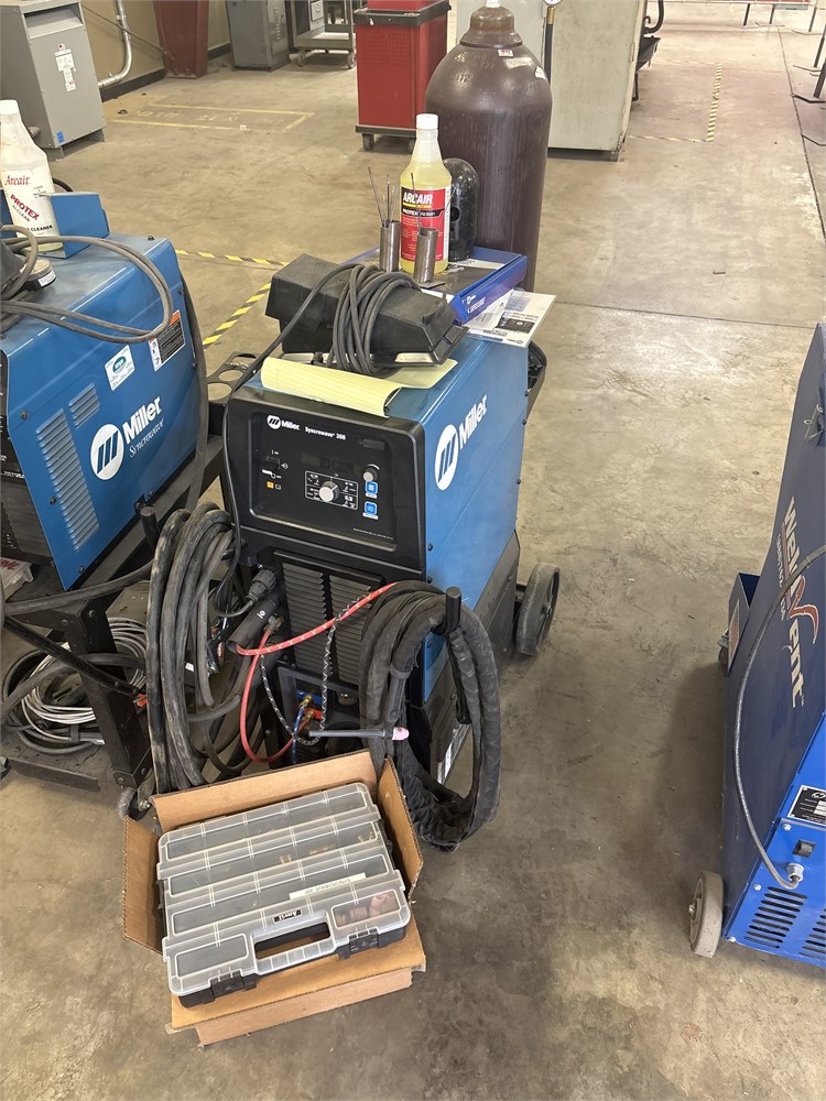 Miller "Syncrowave 300" Welder