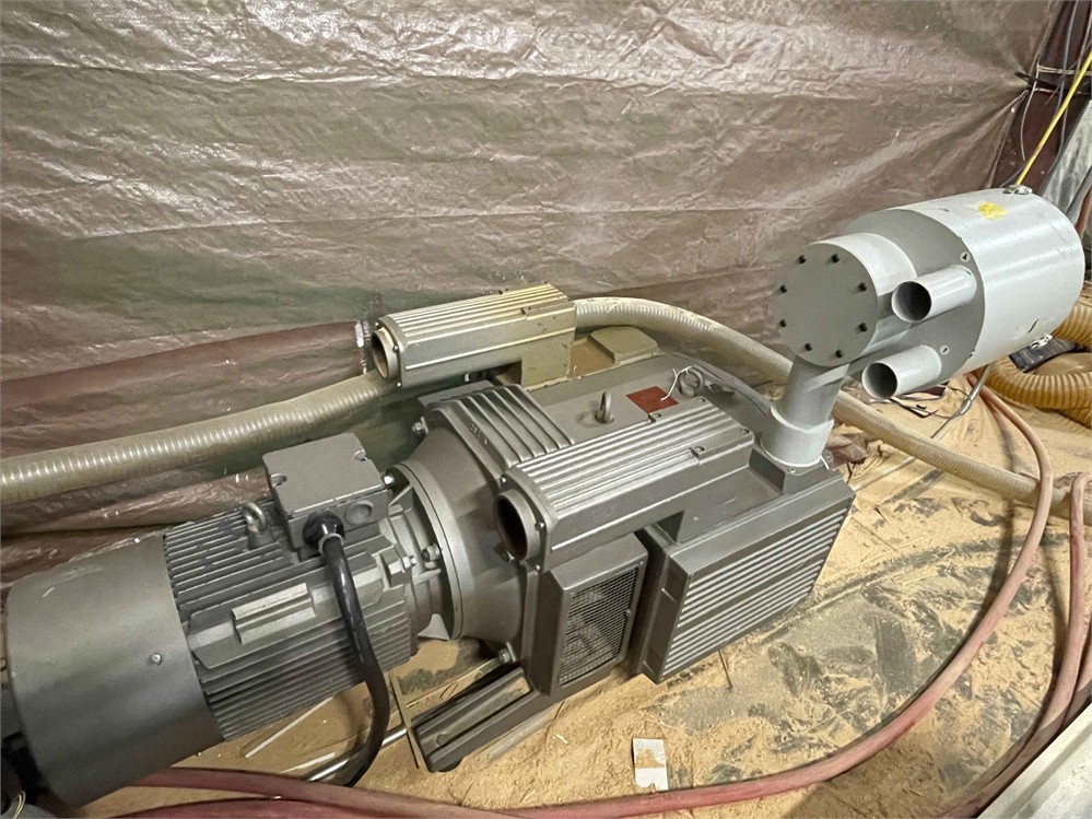 Becker "VTLF-500" Vacuum Pump